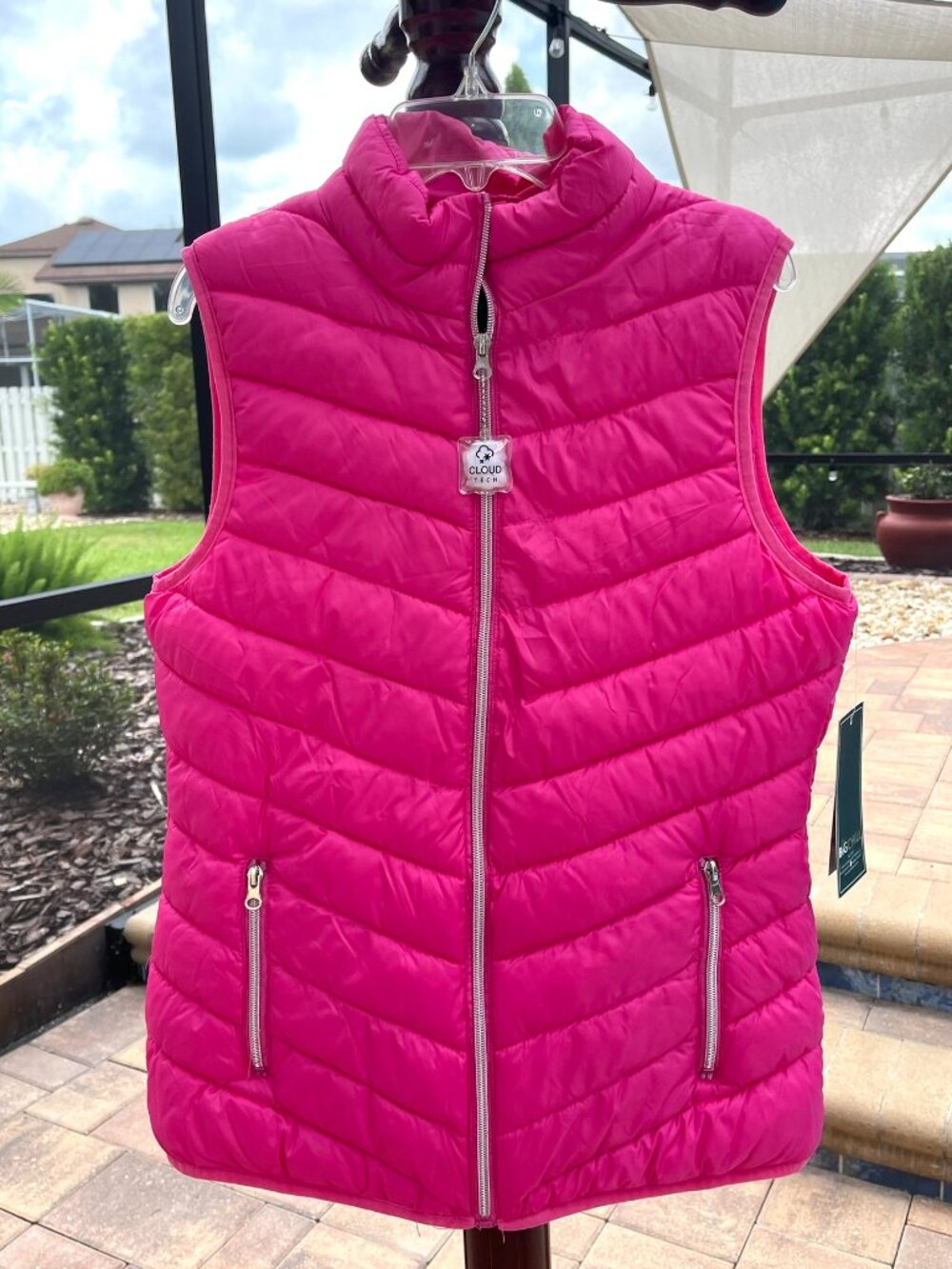 NWT Big Chill Hot Pink Puffer Vest – Size Small